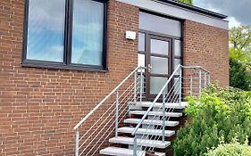 Moderner Bungalow, 20 Minuten bis Hannover City, 24h Check-In